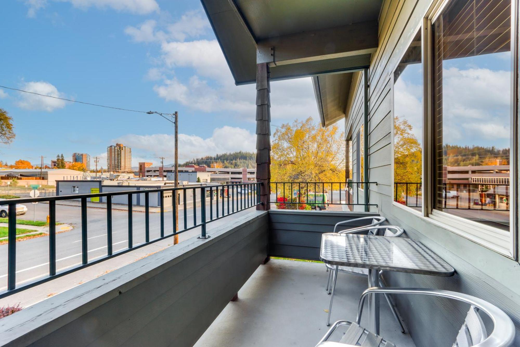 Modern Coeur Dalene Getaway Condo Walk Downtown! Кёр-д'Ален Экстерьер фото