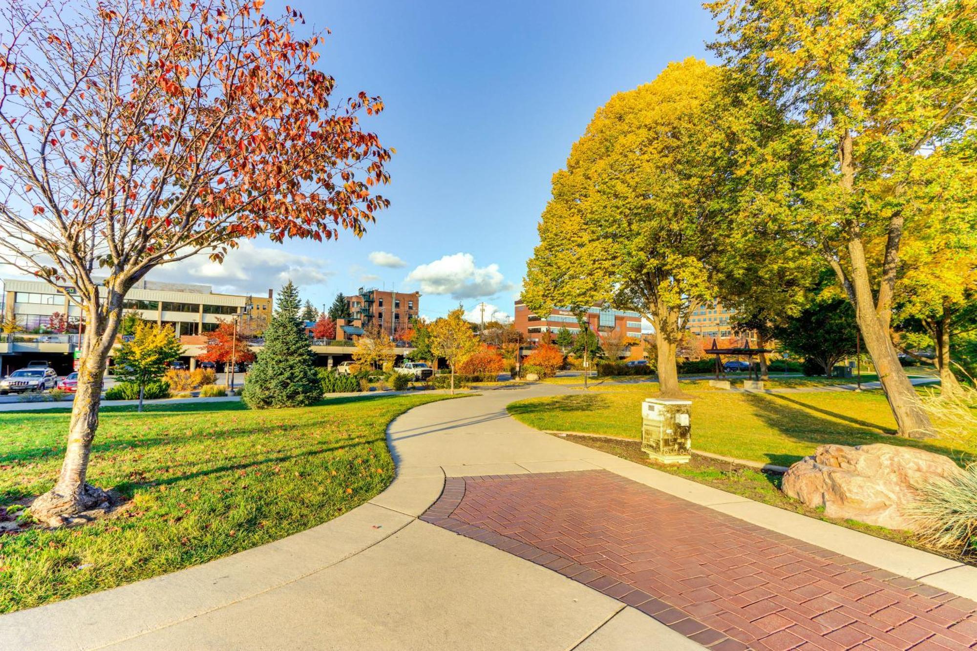Modern Coeur Dalene Getaway Condo Walk Downtown! Кёр-д'Ален Экстерьер фото
